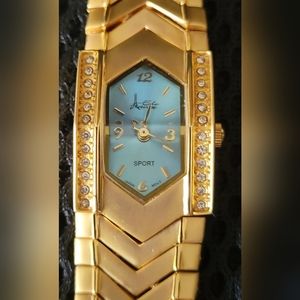 (SOLD) ETLO France Sport Women's QUARTZ Watch 7 Inches New Battery